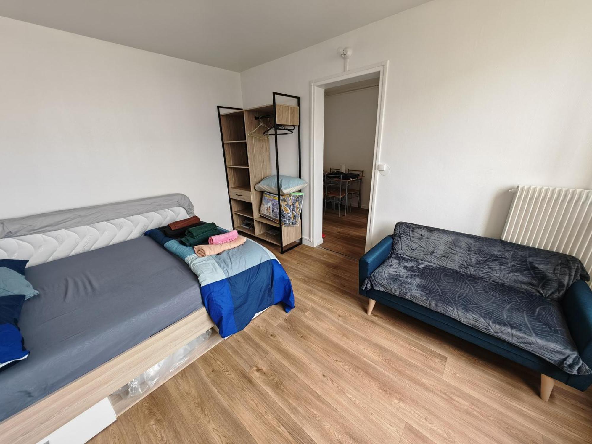 Apartamento F1 Equipe Avec Ascenseur, Parking Et Pres Des Transports Argenteuil Exterior foto
