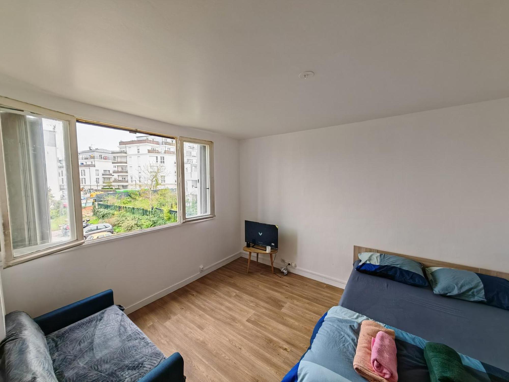 Apartamento F1 Equipe Avec Ascenseur, Parking Et Pres Des Transports Argenteuil Exterior foto
