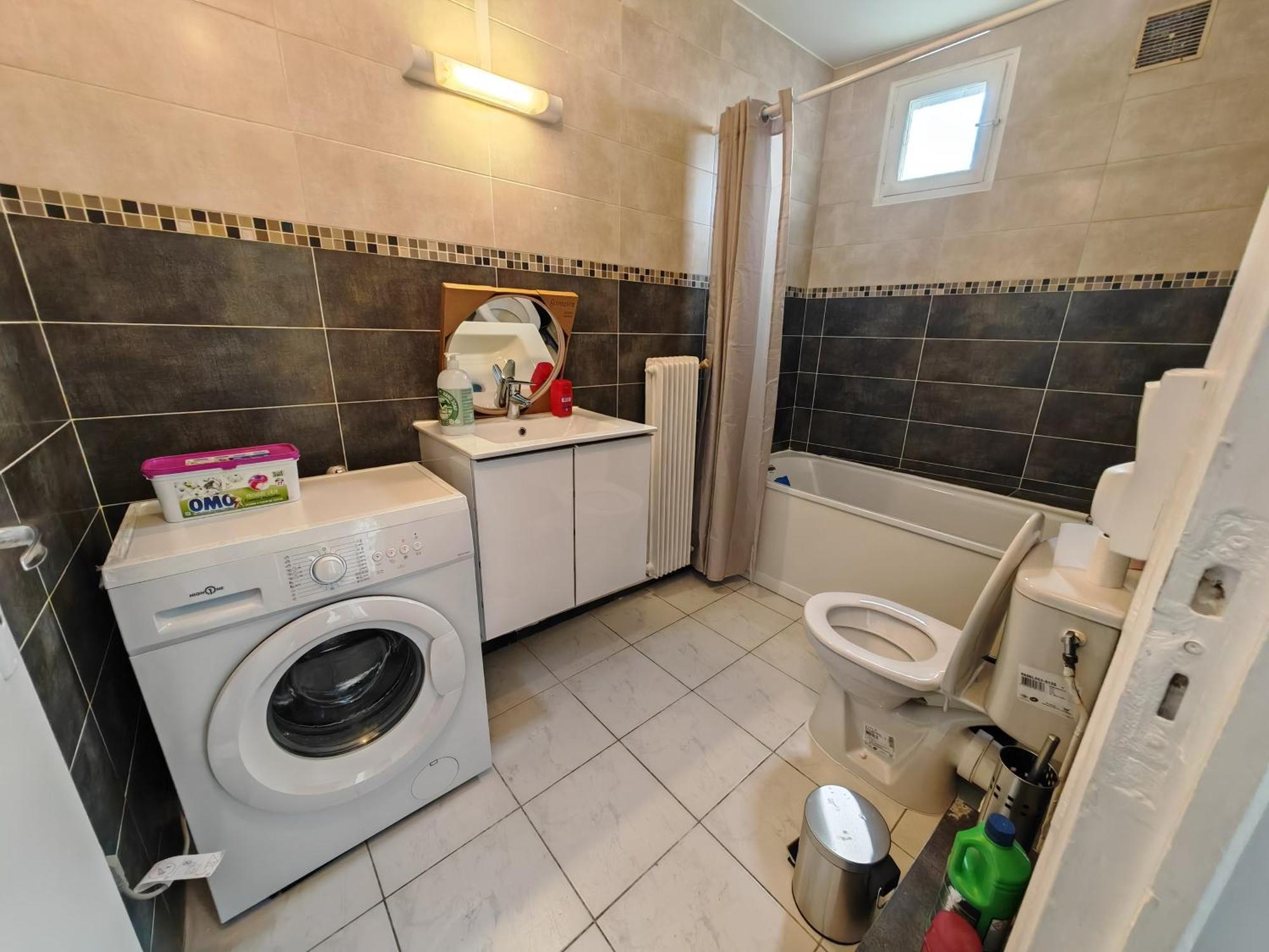 Apartamento F1 Equipe Avec Ascenseur, Parking Et Pres Des Transports Argenteuil Exterior foto