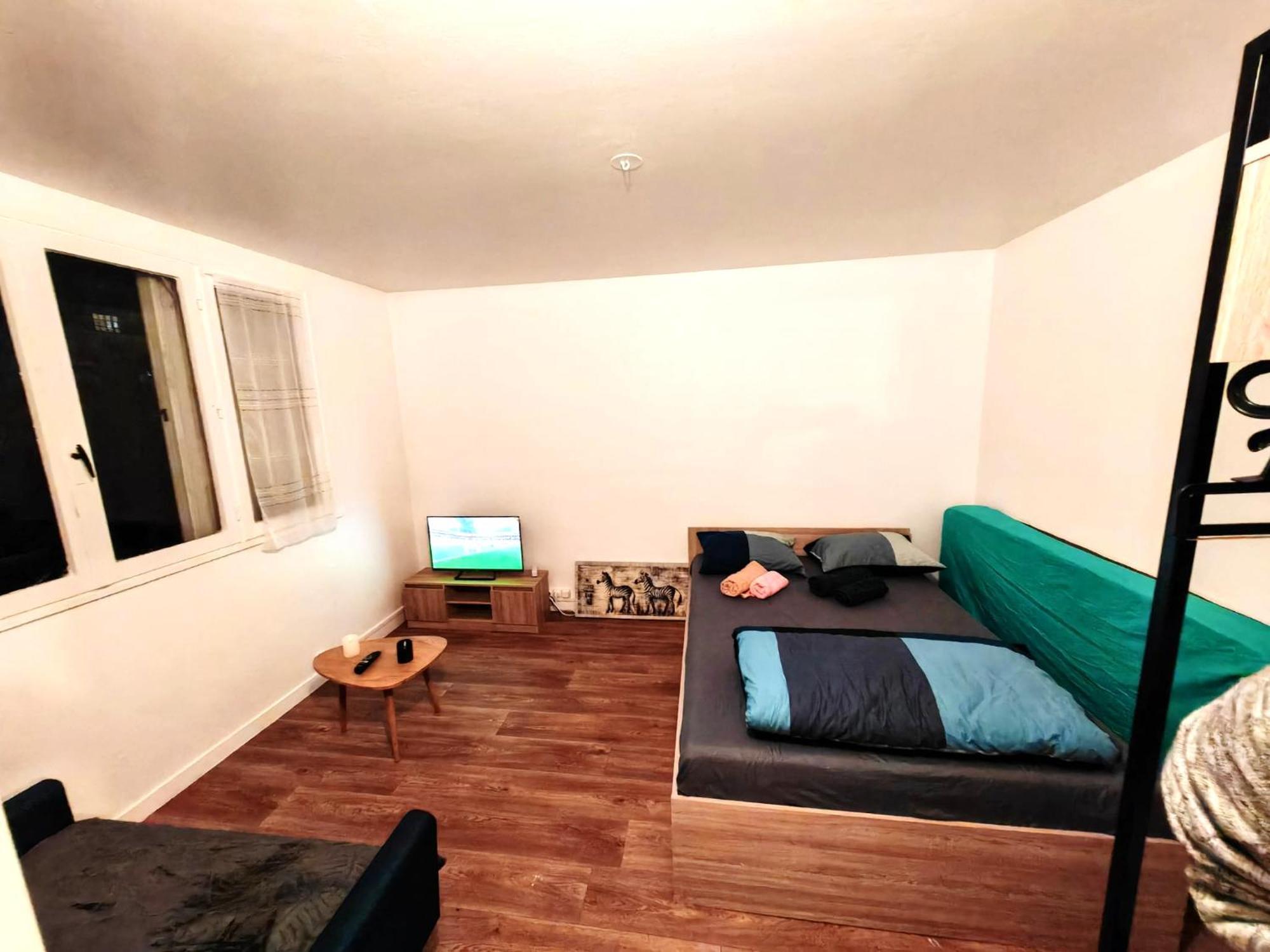 Apartamento F1 Equipe Avec Ascenseur, Parking Et Pres Des Transports Argenteuil Exterior foto